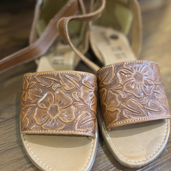 Shoes - Women's Tan Floral Tooled Leather Slide Sandals